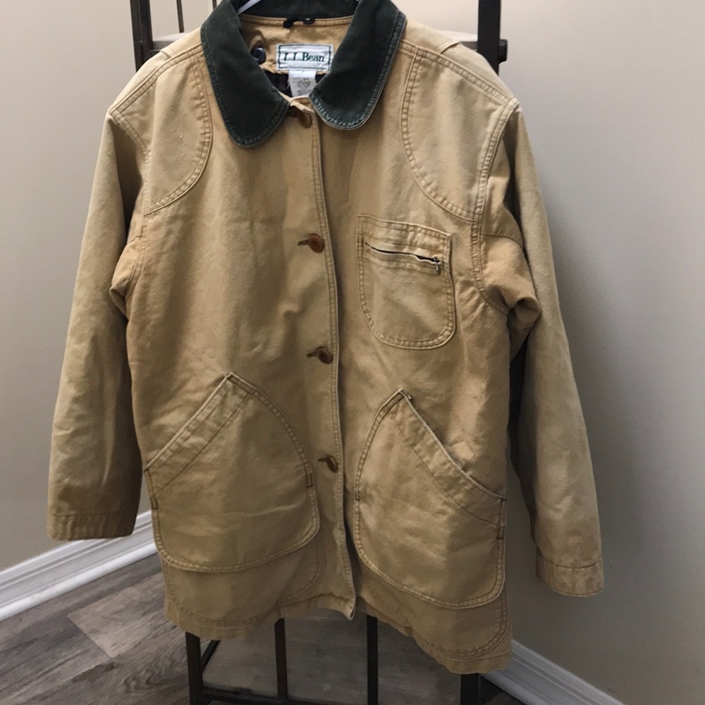 L.L. Bean women’s tan barn jacket